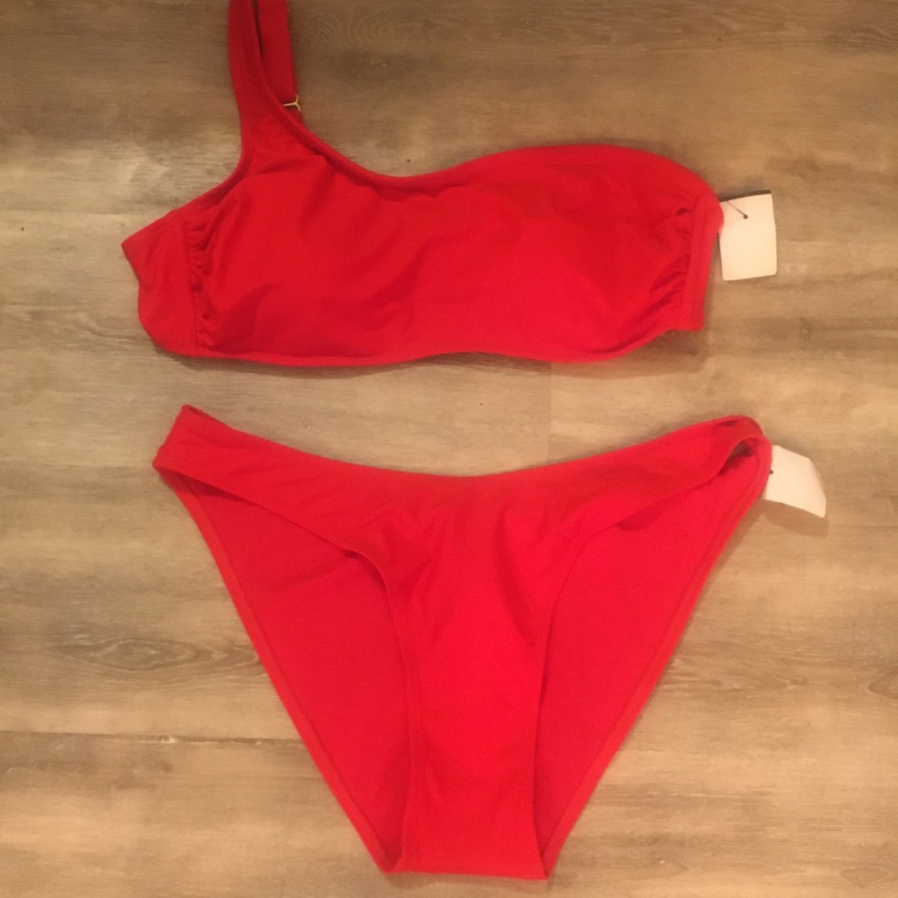Xhiliration XL top and XL bottom swimsuit